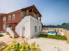 Comfortable house with private swimming pool